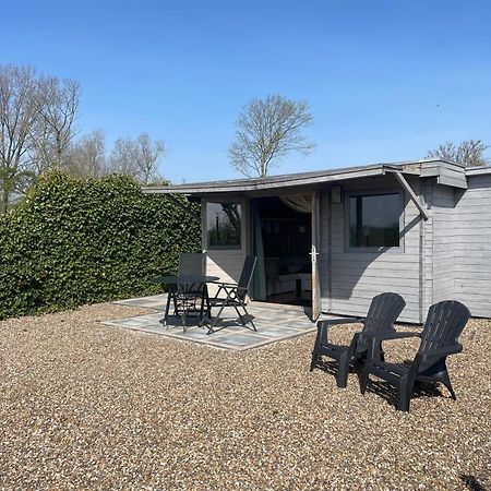 Logeerboerderij De Salix Villa Hitzum Exterior photo